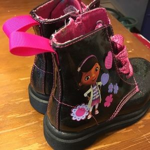 Doc McStuffins girls size 10 shoes